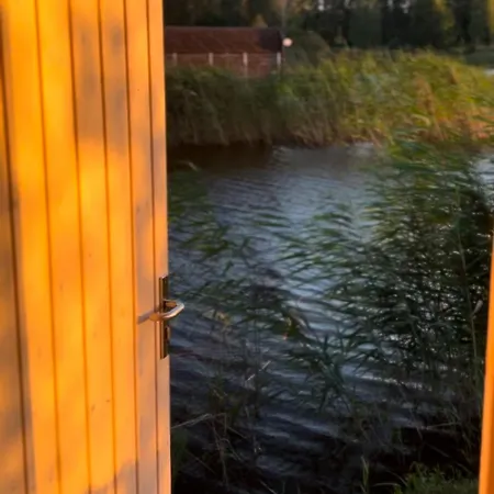 Brīvdienu mājas Tujas Diki Tuja
